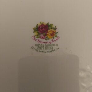 Mothers Day Prince Albert bone china 1962 vase